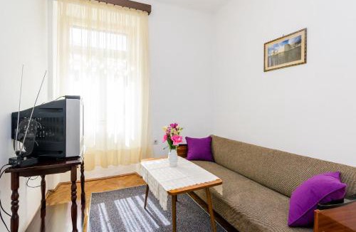 Gruz Apartment | Apartment Lucy