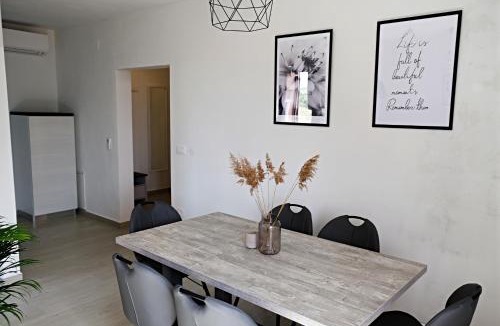 Seget Apartment | Apartment Luna
