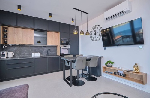 Razanj Apartment | Apartment Maestral