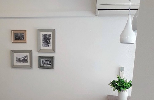 Kobas Apartment | Apartment Main Street - One Bedroom Apartment with City View