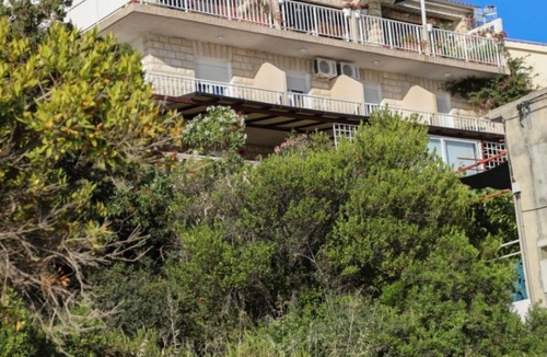 Milna Apartment | Apartment Marlene - 50 m from sea: R4(2) - Milna (Hvar), Island Hvar, Croatia