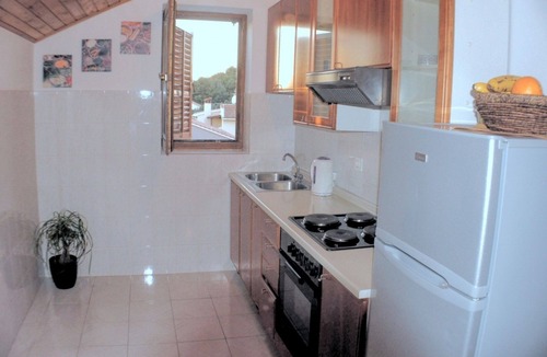 Ugljan Apartment | Apartment MiMa - 150 m from the beach: A3(5) - Susica, Island Ugljan, Croatia