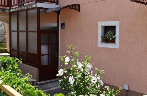 Donje Polje Apartment | Apartment Nakić