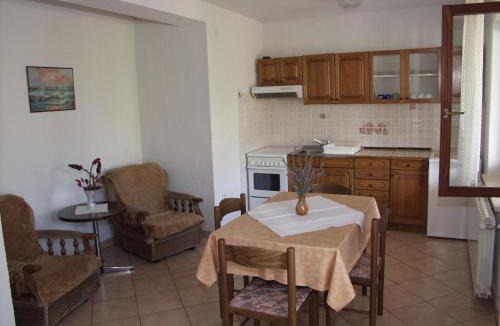 Njivice Apartment | Apartment Natali