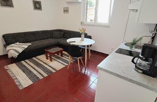 Vintijan Apartment | Apartment near the sea and port of Marina Veruda