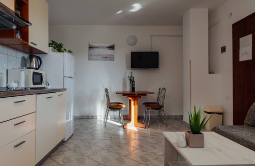 Vrsi Apartment | Apartment Nenad - with pool; A2(4+1) - Vrsi, Zadar riviera, Croatia