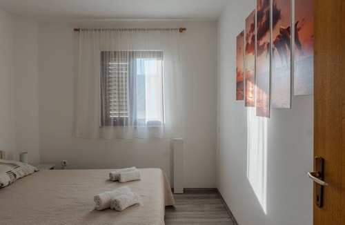 Vrsi Apartment | Apartment Nenad - with pool; A2(4+1) - Vrsi, Zadar riviera, Croatia