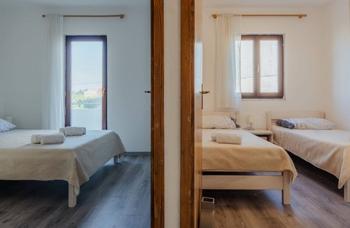 Vrsi Apartment | Apartment Nenad - with pool; A1(4+1) - Vrsi, Zadar riviera, Croatia