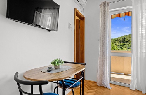 Rab Town Apartment | Apartment Nikolina 4 with Sea View