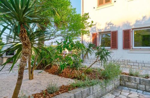Veli Losinj Apartment | Apartment Pepermint - Health on the Island of Vitality