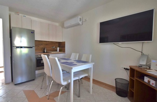 Omisalj Apartment | Apartment Pesja near the sea