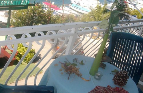 Stomorska Apartment | Apartment Riley - at the sea A2-Martino 2 (3) - Stomorska, Island Solta, Croatia