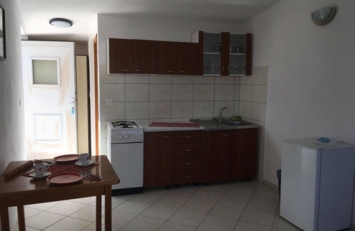 Stomorska Apartment | Apartment Rina - with pool : SA8(2) - Stomorska, Island Solta, Croatia
