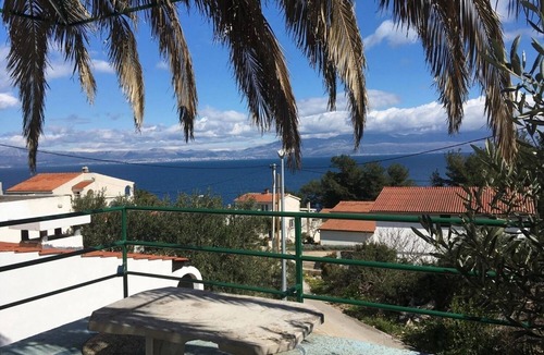 Stomorska Apartment | Apartment Rina - with pool : SA1(2) - Stomorska, Island Solta, Croatia