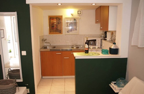 Cove Tri Zala (Zrnovo) Apartment | Apartment Rizzi A3 with Sea View