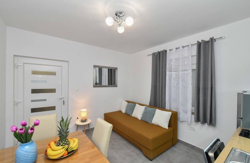 Gradac Apartment | Apartment Robert