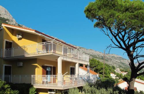 Marusici Apartment | Apartment Ružica - OMI211 by Interhome