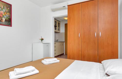 Pokrivenik Apartment | Apartment Rubin-13 by Interhome