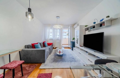 Zagreb Apartment | Apartment Saga With Terrace And Parking, Zagreb, Croatia