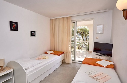 Komarna Apartment | Apartment Sea front - free parking A5(2) - Klek, Riviera Dubrovnik, Croatia