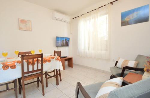 Zaboric Apartment | Apartment Slađana by Interhome