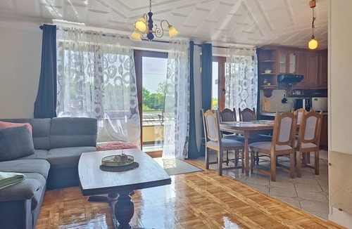 Finida Apartment | Apartment Srećko by Interhome