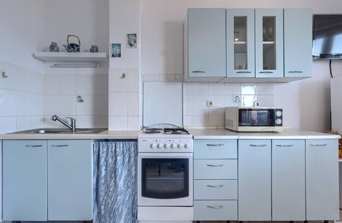 Drenje Apartment | Apartment Teo by Interhome