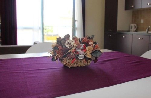 Gedici Apartment | Apartment Tia for 4 persons with shared Tennis court & Pool