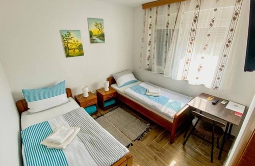 Vrbanja Apartment | Apartment Verde - rooms with private bathrooms: R4(2) - Vrbanja, Continental Croati, Croatia