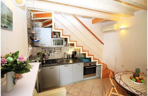 Kastel Sucurac Apartment | Apartment Villa Liliput