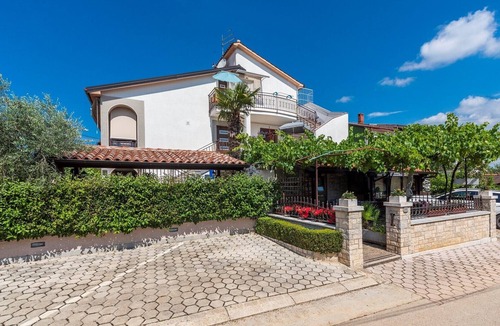 Funtana Apartment | Apartment Vilma with Balcony No.5