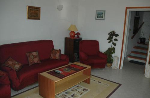 Sudurad Apartment | Apartment Vukorep - Two Bedroom Apartment with Terrace and Field View