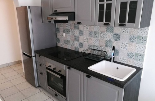 Municipality of Murter Apartment | Apartment with 2 bedrooms, terrace with sea view, right on the beach