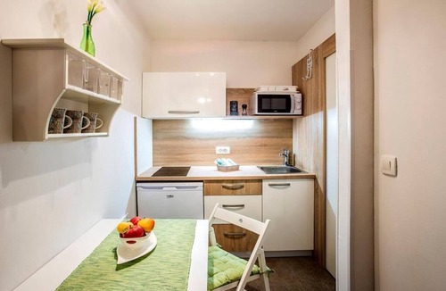 Visoko Apartment | Apartment with a garden view and terrace