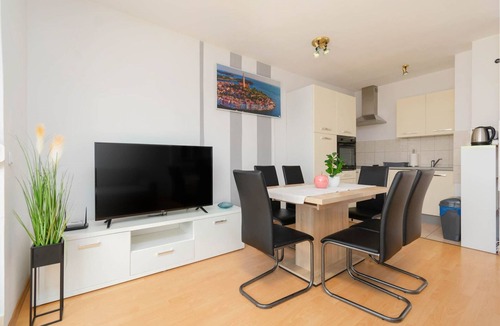 Gulici Apartment | Apartment with Balcony - 55m2 - 1 KM to the Sea and Tourist center
