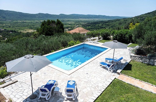 Ljuta Apartment | APARTMENT WITH BEAUTIFUL PRIVATE POOL - 15 MINS FROM DUBROVNIK AIRPORT