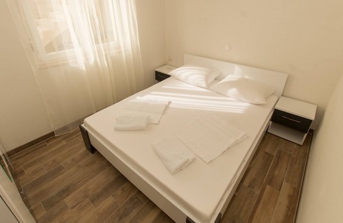 Ratac Villa | Apartment with community pool MAMATO-A5