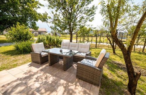 Brezice Apartment | Apartment with Sauna pr' Geči