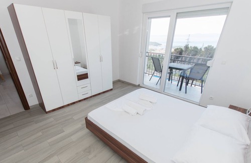Ratac Villa | Apartment with shared pool MAMATO-A1