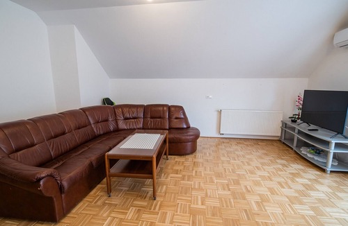 Skofljica Apartment | Apartments Želimlje - One Bedroom Apartment 1