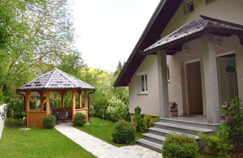 Kulen Vakuf Apartment | Apartments A&D