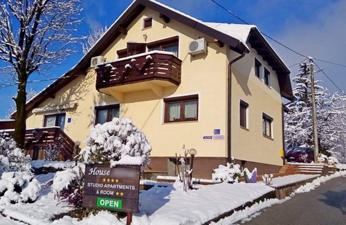 Seliste Dreznicko Apartment | Apartments and rooms Dragica, (16216), Selište Drežnicko, hr