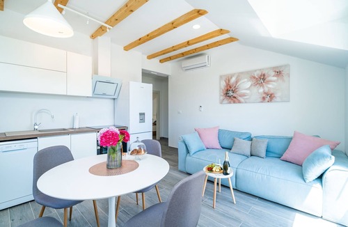 Cilipi Apartment | Apartments Amalija - Two Bedroom Apartment with Balcony and Sea View