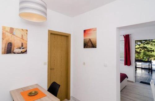Kobas Apartment | Apartments Ammos - One Bedroom Apartment with Shared Terrace and Sea View Mali