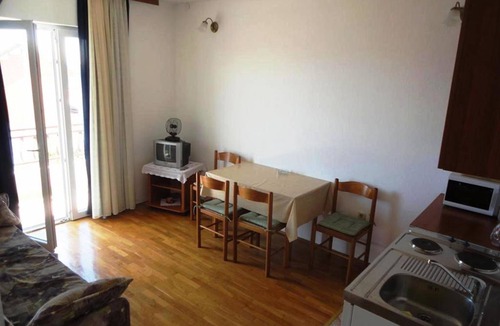 Drasnice Apartment | Apartments and Rooms MASLINA