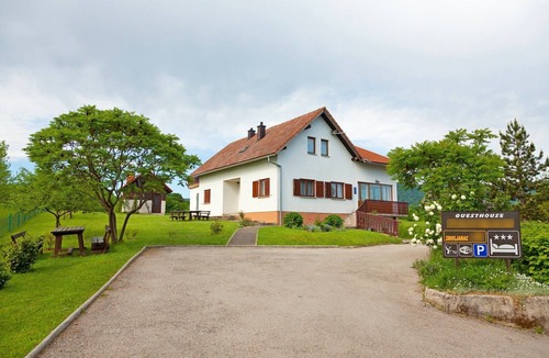 Catrnja Apartment | Apartments and rooms Zoran, (16221), Smoljanac, hr