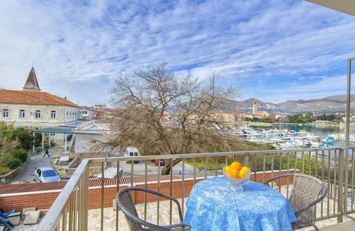 Trogir Apartment | Apartments and Rooms Iva (47621-A9) - Trogir