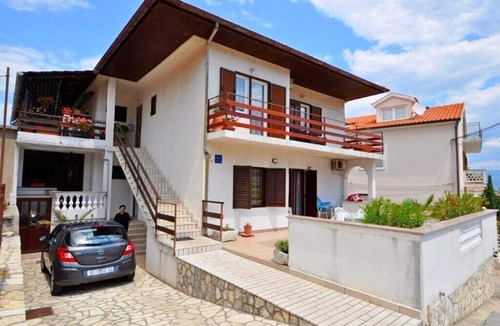 Vrbnik Apartment | Apartments and rooms Luka, (15248), Vrbnik, hr