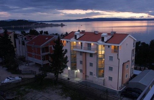 Ratac Apartment | Apartments and Rooms Residence Simic (115691-A3) - Makarska