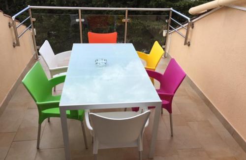Zrce House | Apartments and Rooms Vesna Novalja
